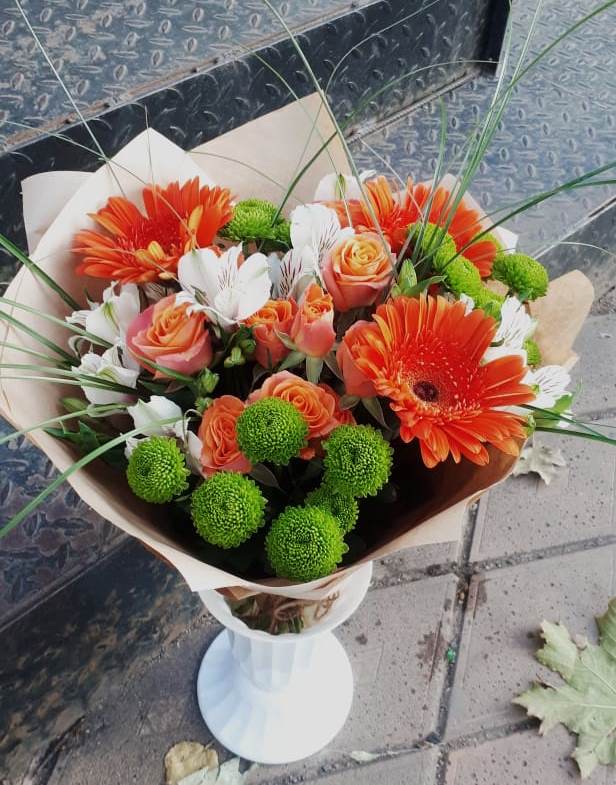 Букет цветов из: Герберы, Хризантемы, Альстромерии и Розы в Идрице