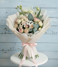 Букет цветов из:  Розы и Лизиантусы в Идрице