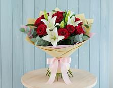 Букет цветов из:  Лилии и Розы в Идрице