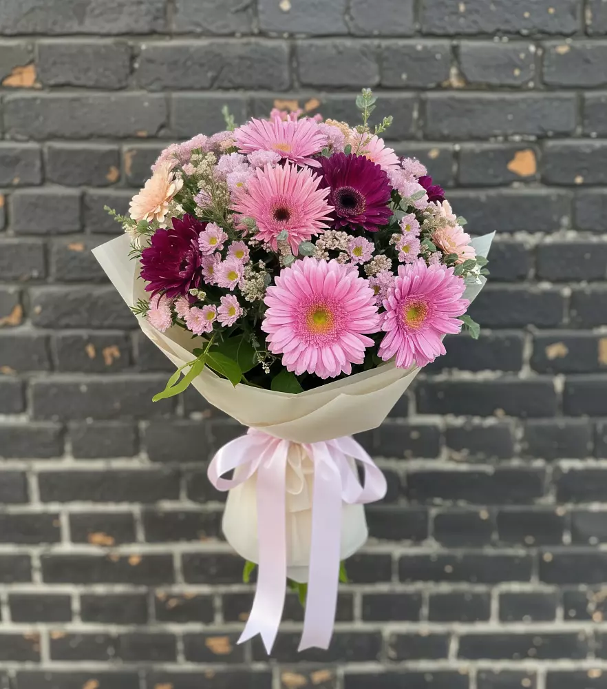 Букет цветов из: Герберы и Хризантемы в Идрице
