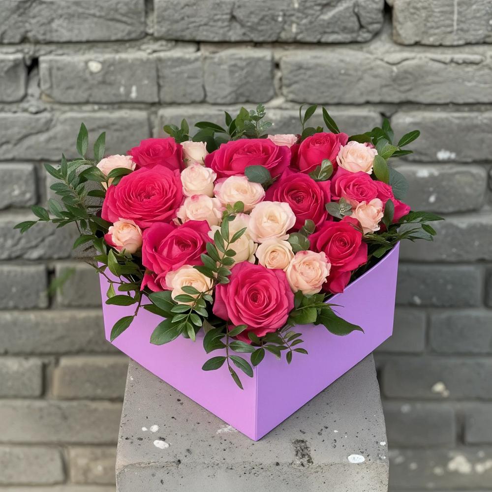Цветочная композиция из Розы в коробке в Идрице
