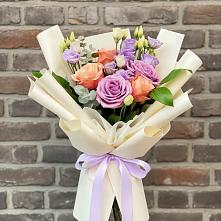 Букет цветов из:  Лизиантусы и Розы #REPLACE_PRED# Идрице