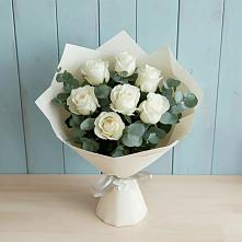 Букет Белые розы в Эвкалипте в Идрице
